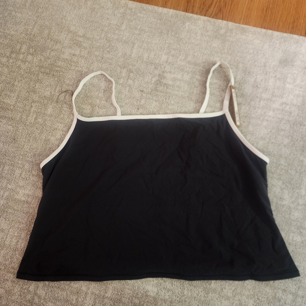 4X SKIMS FITS EVERYBODY Black Cami with White Trim